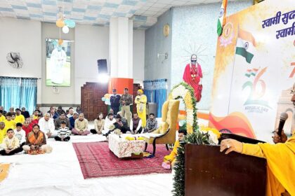 If everyone works together to build the nation, we will soon become the world leader: Swami Purushottamacharya