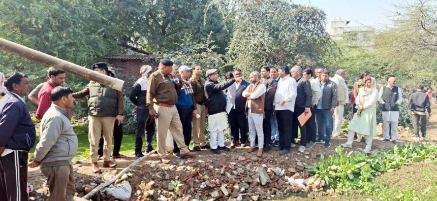 MLA instructed the illegal occupants to remove the encroachment