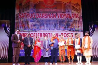 A grand cultural program was organized by Satya Yug Darshan Trust on the occasion of Lohri and Makar Sankranti festival.
