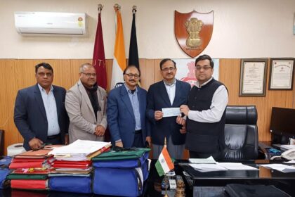 Relief worth two lakh rupees will reach the poor through the Red Cross: DC