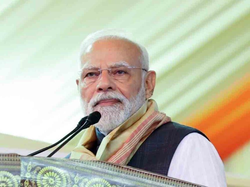 Modi said – this is the budget of youth power; Rahul said – the youth got nothing.