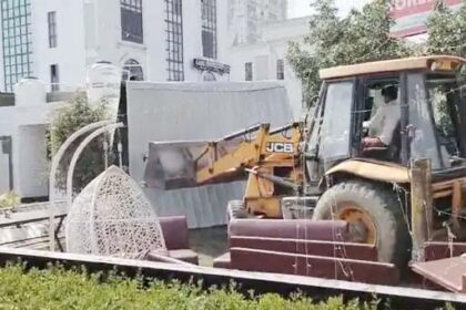 DTP bulldozers run on illegal construction, demolish banquet hall and hotel