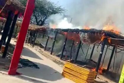 A fire broke out in a hut at the Surajkund Mela complex due to a spark from a machine.