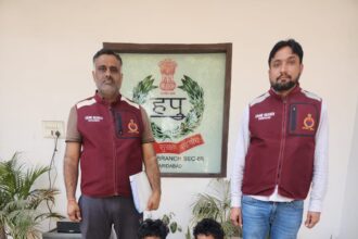 Two accused arrested for stealing 9.5 tonnes of iron rods from a construction site; Crime Branch Sector-65 action, Eicher Canter recovered