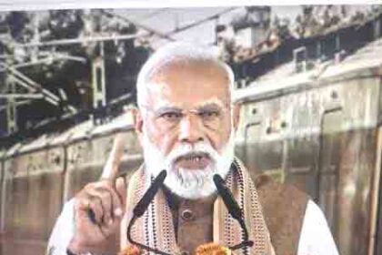 Modi said – the country already knows that Congressmen are naked: If you want to become PM, then win the hearts of the people.