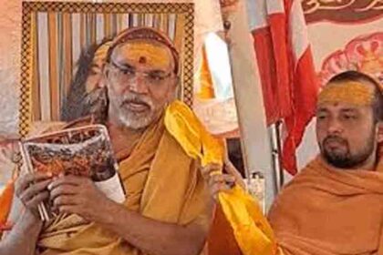 Prayagraj: FIR against Avimukteshwarananda in child sexual abuse case