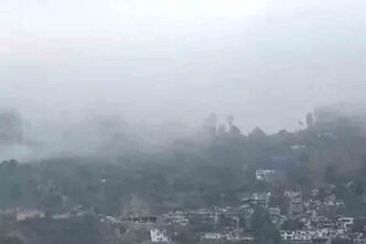 Snowfall in Jammu and Kashmir, Army rescues pregnant woman