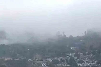 Snowfall in Jammu and Kashmir, Army rescues pregnant woman