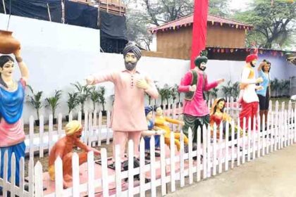 Attractive selfie points attract tourists at Surajkund International Crafts Mela