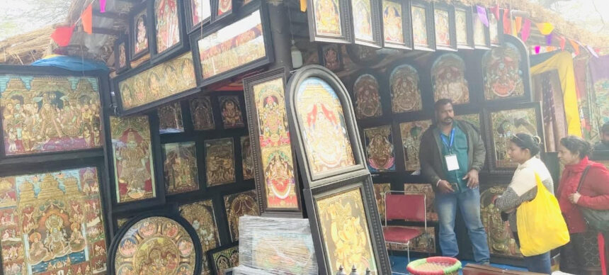The splendor of South Indian painting was on display at the Surajkund Fair; a Tanjore painting worth Rs 12 lakh became the centre of attraction.