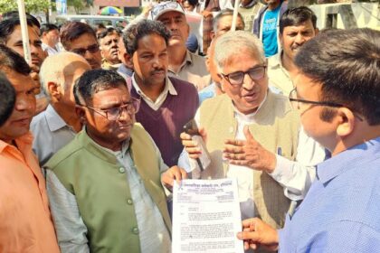 Kalka Steel Company employees and workers protested at the DC office regarding the fire incident.