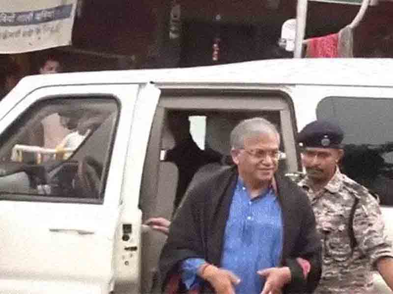 Election Commissioner Gyanesh Kumar arrives in Bengal, offers prayers at Kalighat