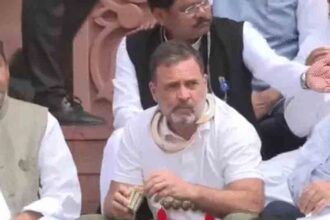 Retired IPS, DGP and military officers wrote a letter to Rahul Gandhi, saying it was against the conduct rules in the Parliament complex.