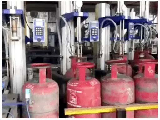 Strict action taken against LPG black marketing, nine FIRs registered, 56 cylinders seized