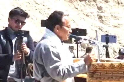 Sonam Wangchuk arrives in Leh after 6 months: welcomed by thousands