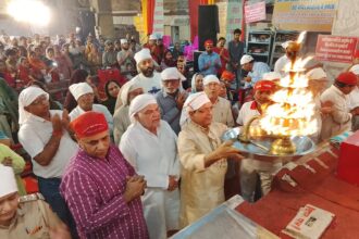 A grand puja of Mata Katyani was held at the Shri Maharani Vaishno Devi Temple, with devotees chanting slogans in praise of the Mother Goddess.