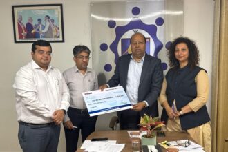 Dahua Technology Company has received Rs 30 lakh in CSR, tablets will be distributed to 400 needy girl students of Palwal district.