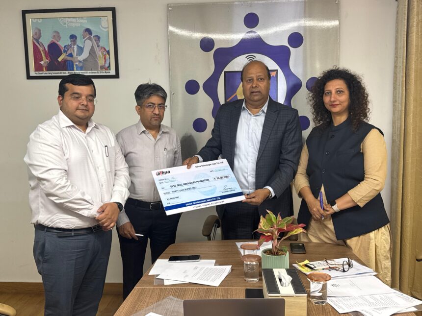 Dahua Technology Company has received Rs 30 lakh in CSR, tablets will be distributed to 400 needy girl students of Palwal district.