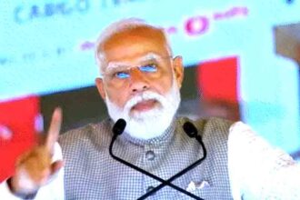 Modi inaugurated the country's largest airport: Said in Noida - the country has to fight the crisis of war unitedly.