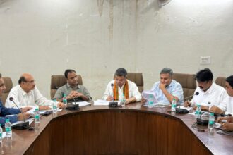 MLA of NIT Assembly Constituency Satish Fagna today held a review meeting of development works with Municipal Commissioner Dhirendra Khadagta and other officials in the conference hall of the Municipal Corporation.