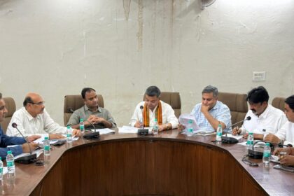 MLA of NIT Assembly Constituency Satish Fagna today held a review meeting of development works with Municipal Commissioner Dhirendra Khadagta and other officials in the conference hall of the Municipal Corporation.