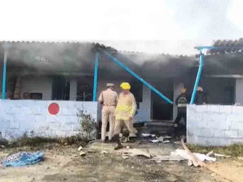 Explosion at a firecracker factory in Tamil Nadu, 18 killed, 6 injured, several buried under debris