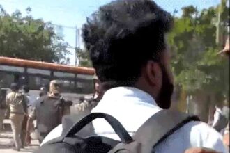 Noida police assaulted Bhaskar reporter who was covering the workers' protest.