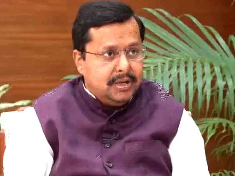 On the 'poisonous snake' statement, Nitin Naveen said, "This is the language of Congress."