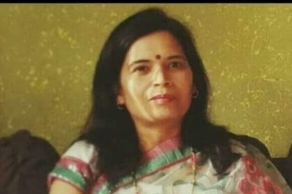 People Living Hollow Lives: The Real Truth Behind the Glitter