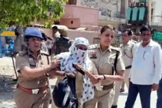 Police arrested the protesting employees, taking 20-25 into custody.